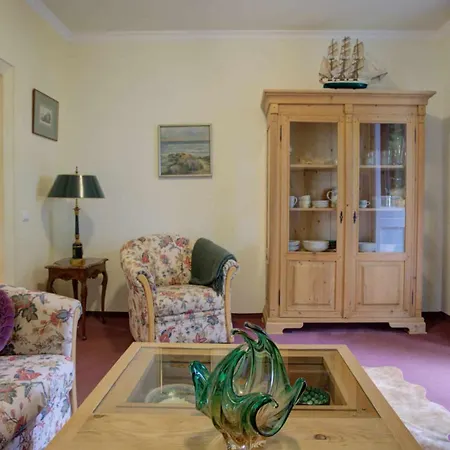 Strandvilla Hubertus - H2 - Frida Kahlo Mit Terrasse Mit Meerblick Parkplatz Wlan Küche Garten Grillplatz Waldbaden *