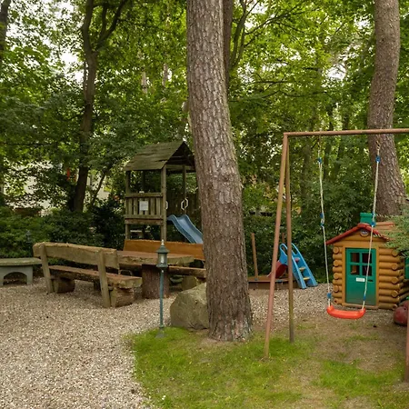 Strandvilla Hubertus - H2 - Frida Kahlo Mit Terrasse Mit Meerblick Parkplatz Wlan Küche Garten Grillplatz Waldbaden Apartment *